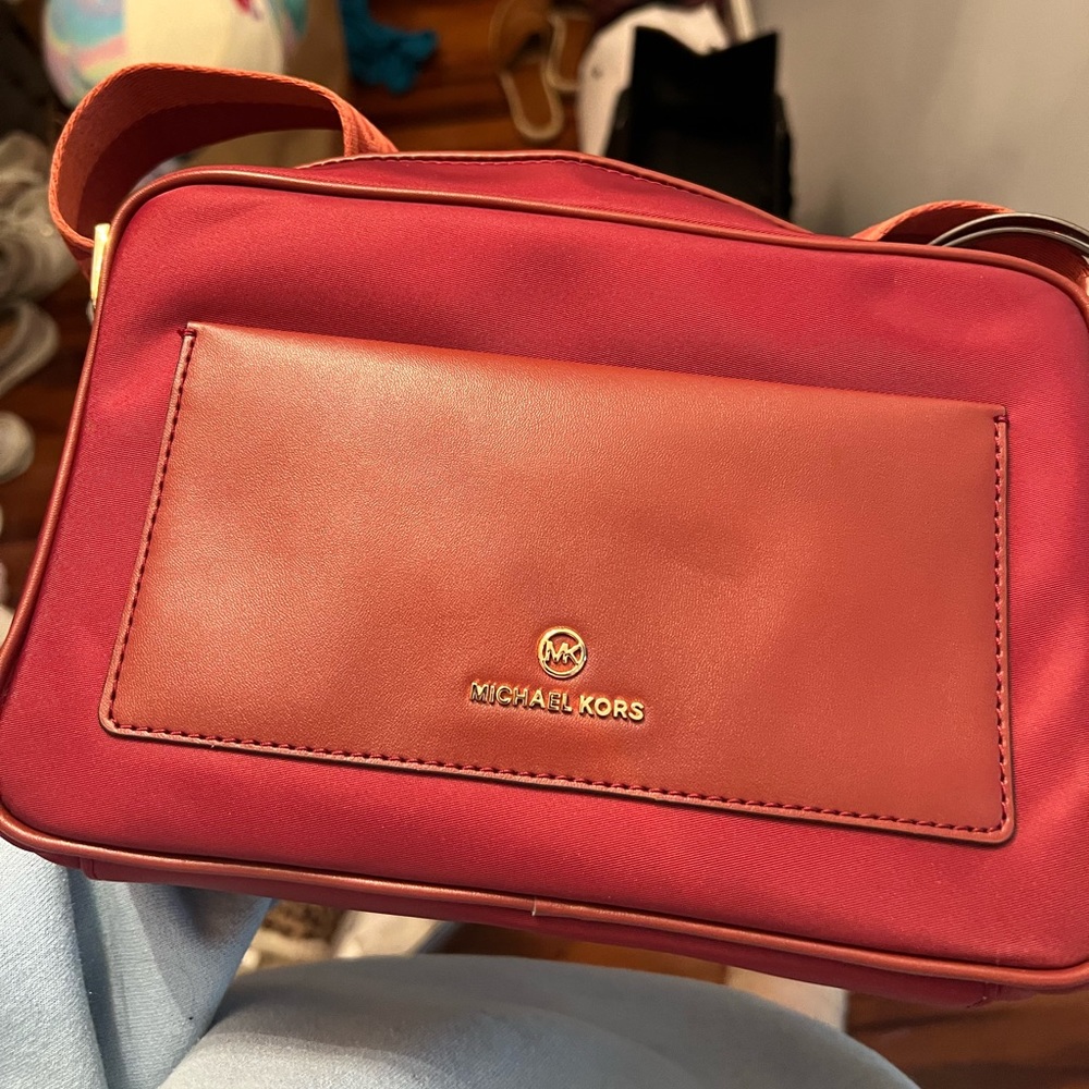 Michael kors crossbody